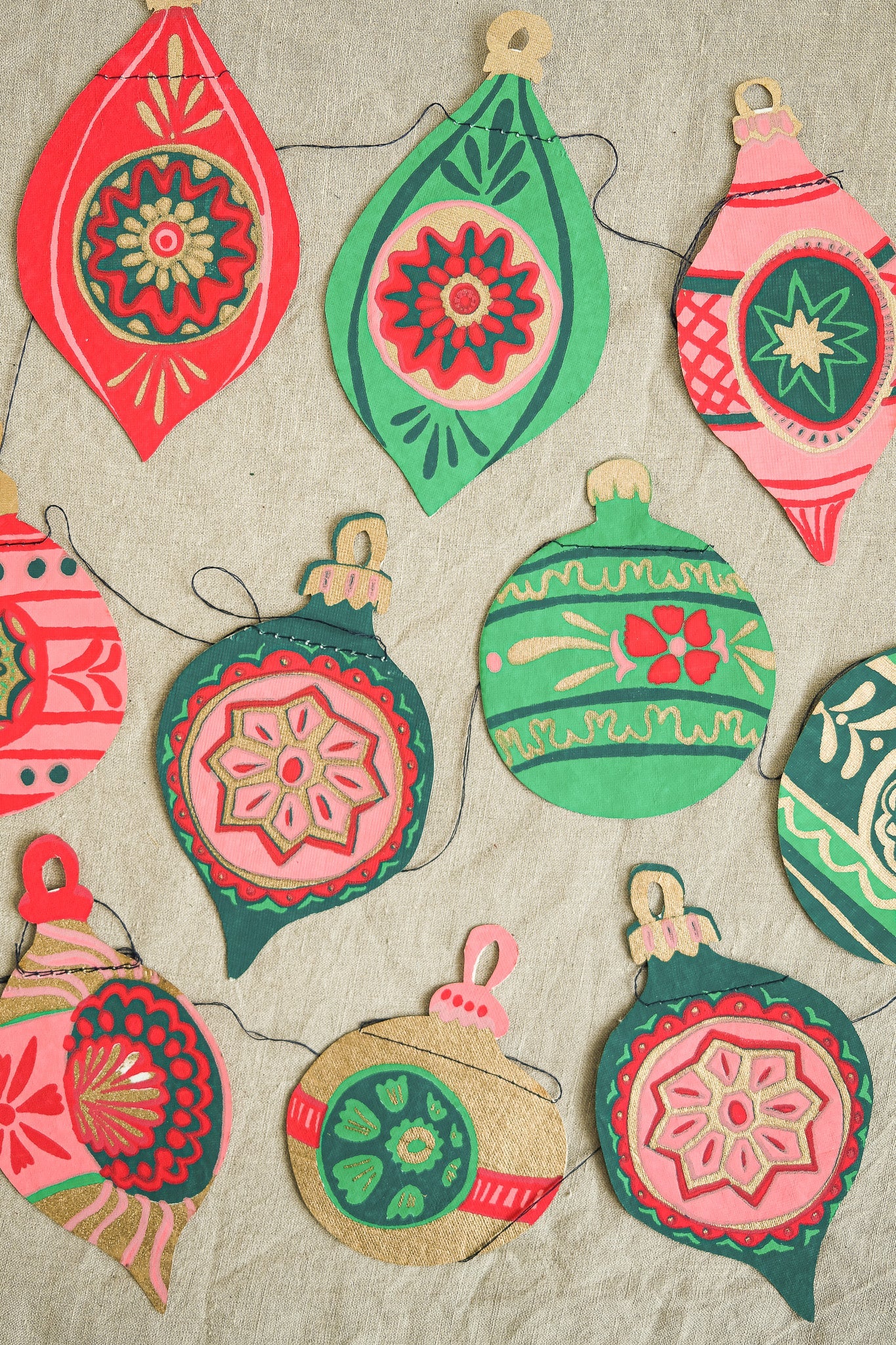 Bauble Garland - Image 4
