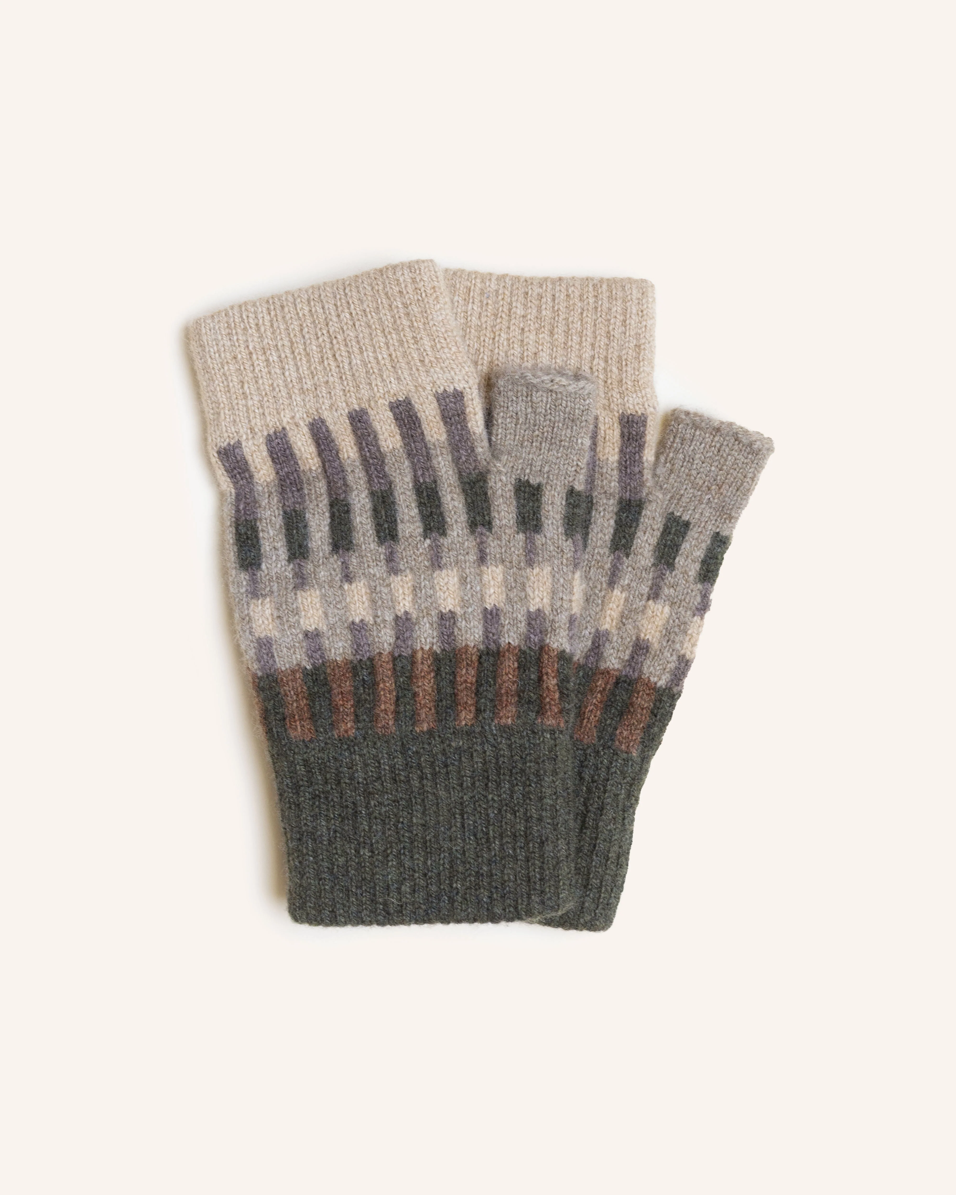Fingerless Mittens Harbour Nettle, Wren & Hazelnut - Image 2