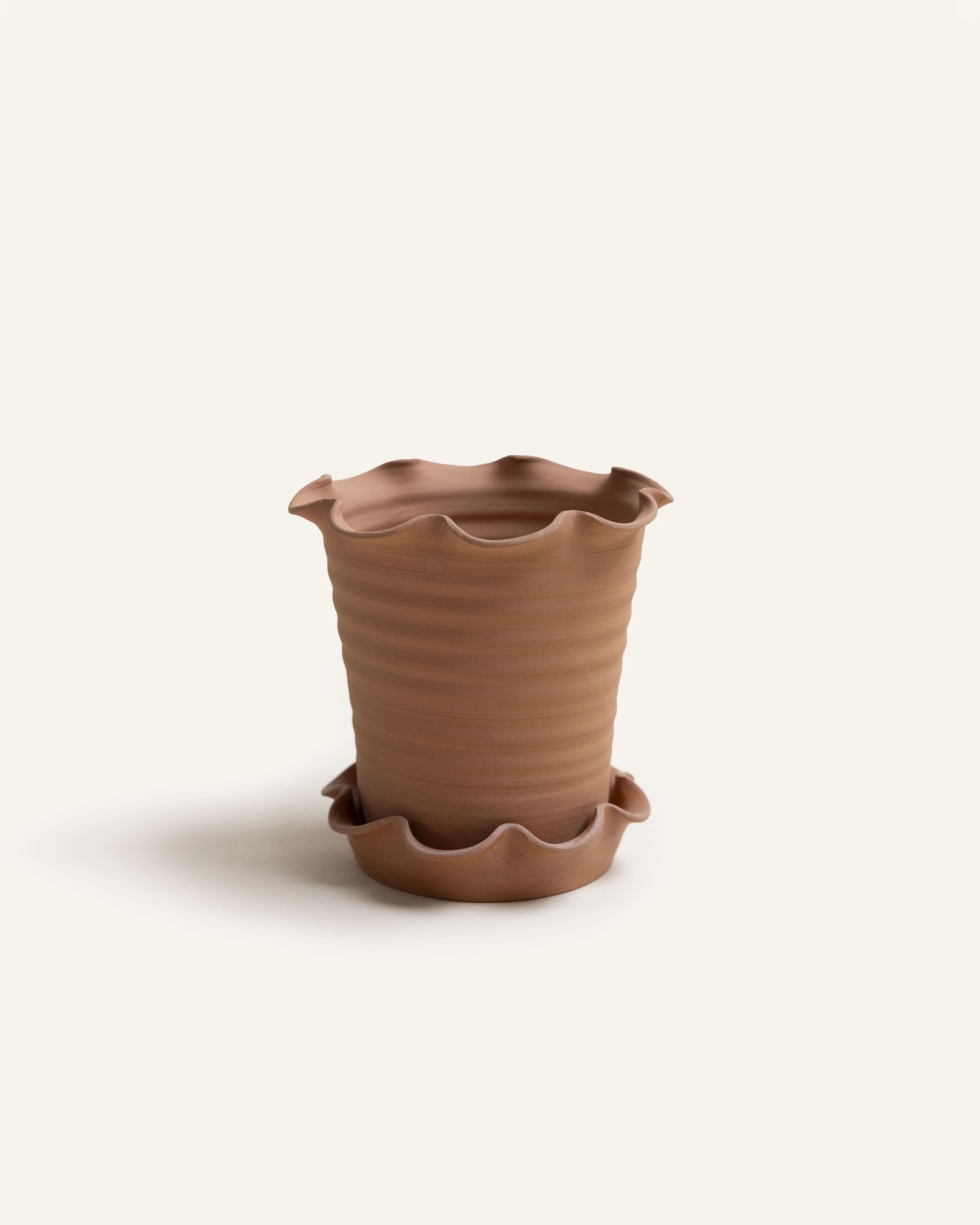 Frilly Terracotta Plant Pot & Saucer - Image 3