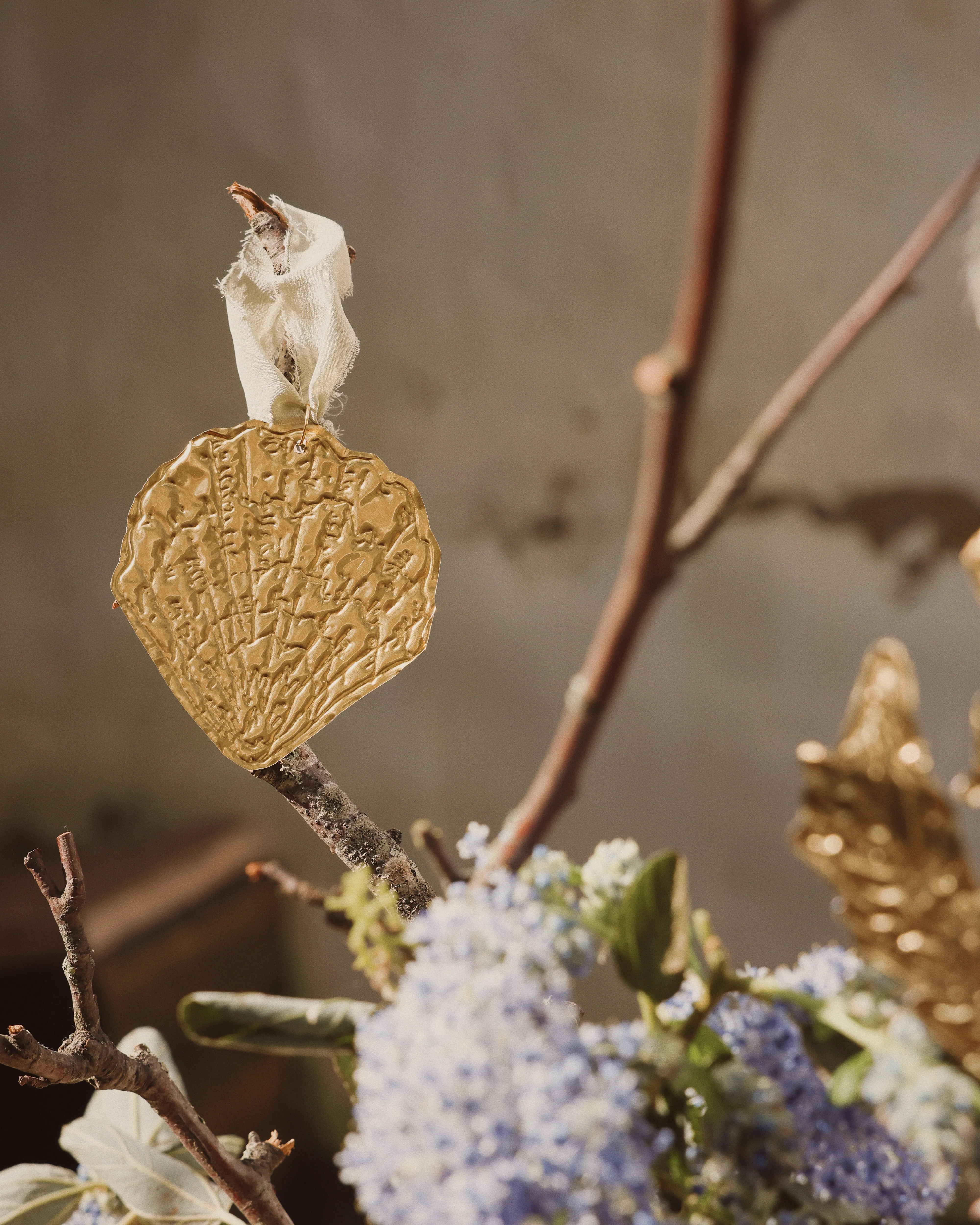 The Isle of Skye Embossed Tin Decoration Collection - Image 4
